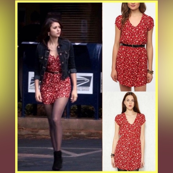 Kimchi Blue Dresses & Skirts - Kimchee Blue Silky Sabrina Shirt Dress Size Small Red Floral ASO Vampire Diaries
